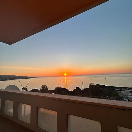 Perla Marina Sea View Apartment 卡塔尼亚 外观 照片