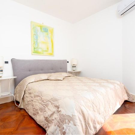 Perla Marina Sea View Apartment 卡塔尼亚 外观 照片
