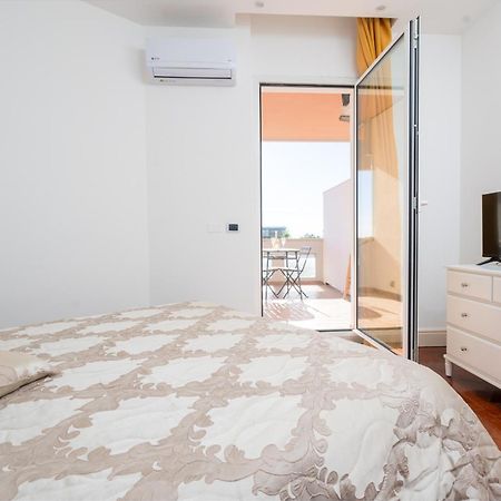Perla Marina Sea View Apartment 卡塔尼亚 外观 照片