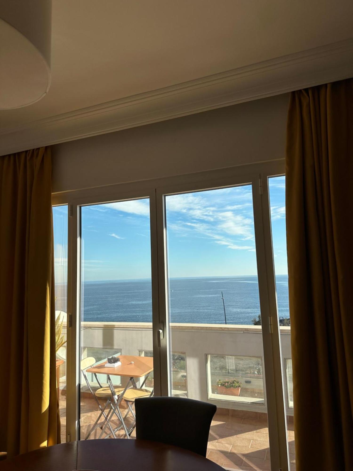 Perla Marina Sea View Apartment 卡塔尼亚 外观 照片