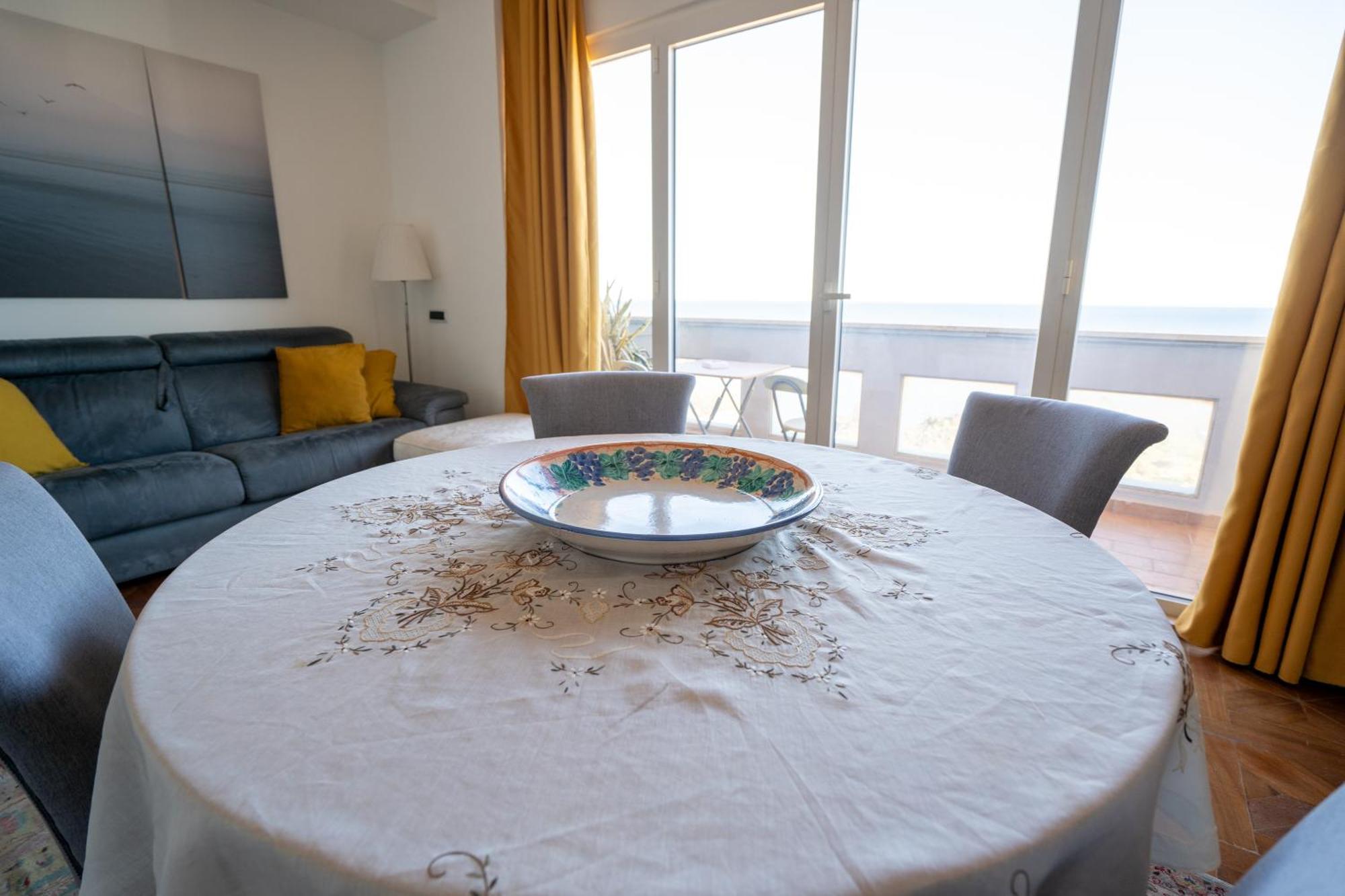 Perla Marina Sea View Apartment 卡塔尼亚 外观 照片