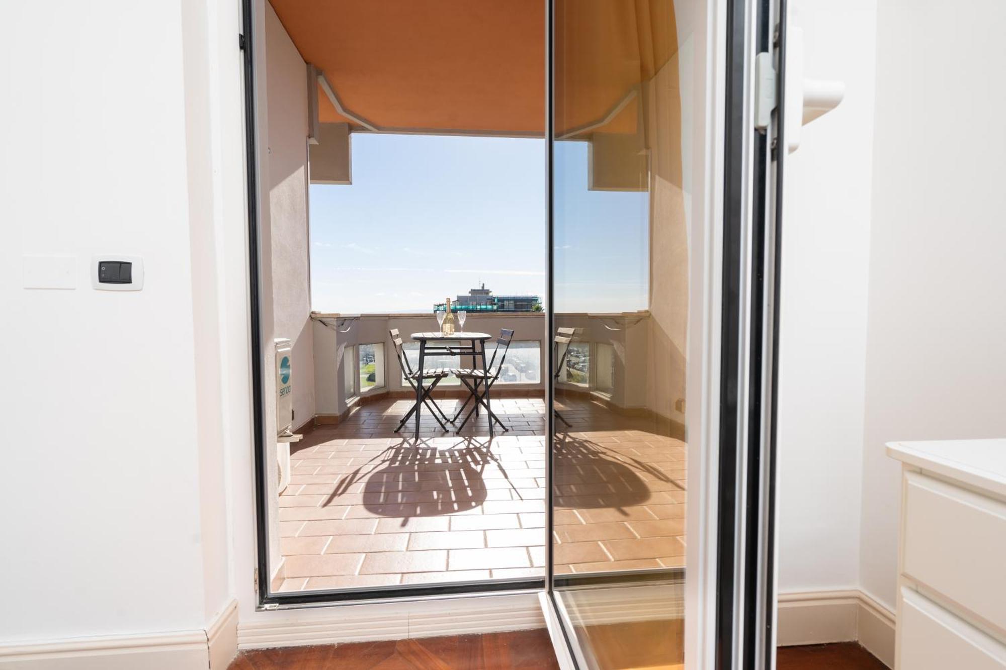 Perla Marina Sea View Apartment 卡塔尼亚 外观 照片